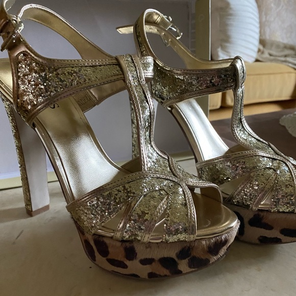 Guess Shoes 4 Inch High Heel Animal Pony Hair Print With Gold